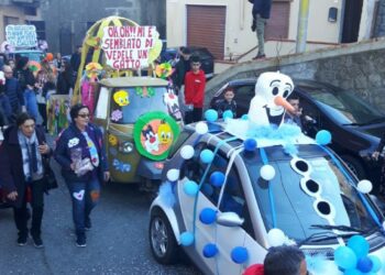 Ritornano i carri di carnevale nell’antico borgo di Cirò