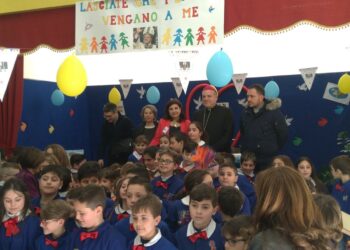 Il Vescovo Monsignor Panzetta, in visita pastorale all’I.C. ”M.G. Cutuli” di Crotone