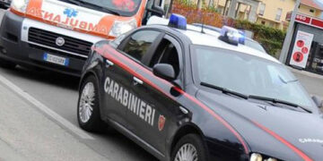 Donna tenta di gettarsi nel vuoto, salvata dal suicidio dalle Forze dell’Ordine