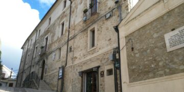 Crucoli, disposizioni restrittivo per l’accesso agli uffici comunali