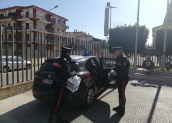 Genitori anziani rimasti senza acqua da bere, la figlia chiama il 112 dalla Germania e chiede aiuto ai Carabinieri