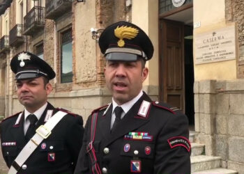 I Carabinieri salvano un bambino durante i controlli al Covid-19
