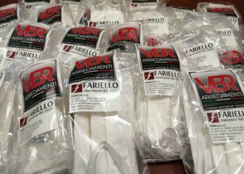 Crucoli, imprenditore torrettano dona mascherine ai Carabinieri