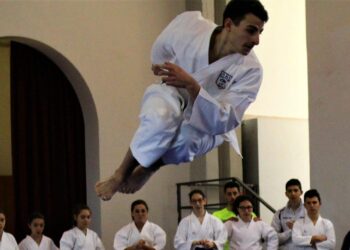 Karate: l’Accademia Karate Crotone sul podio più alto alle fasi regionali del campionato italiano di kata