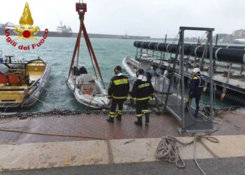 Pioggia battente e forte vento nel crotonese, Vigili del Fuoco impegnati in vari interventi