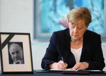 Coronavirus: il Governo tedesco stanzia 550 miliardi in aiuto all’economia, Roma 25