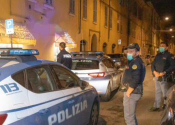 Coronavirus: 44 persone denunciate a Crotone, andavano in giro senza giustificato motivo