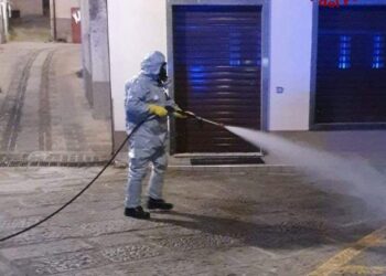 Coronavirus: Disinfezione e Sanificazione aree d’interesse Comune di Cotronei da parte dei Vigili del Fuoco di Crotone
