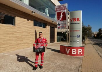 Crotone, mascherine protettive donate all’Asp ed alla Croce Rossa