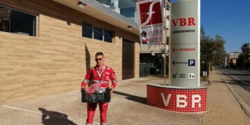 Crotone, mascherine protettive donate all’Asp ed alla Croce Rossa