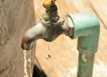 Congesi chiude gli sportelli al pubblico nei comuni della provincia di Crotone: assistenza solo telefonica, whatsapp ed email