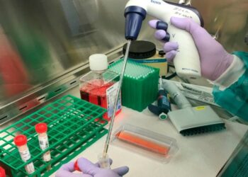 Crotone, i Medici di famiglia: “E’ impossibile che un’ASP al servizio di una comunità di circa 200 mila abitanti, ottenga i risultati di soli 10 tamponi al giorno”