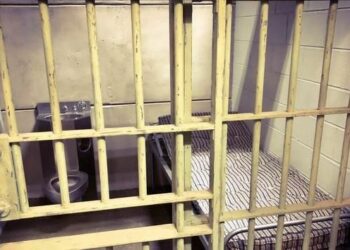 Tentato suicidio di un detenuto nel Carcere di Crotone, salvato dagli agenti della Polizia Penitenziaria