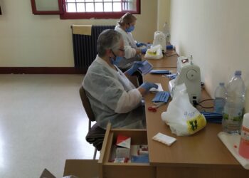 Continua il lavoro nella produzione di mascherine nella sezione femminile del Carcere di Castrovillari