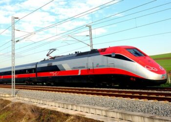 Frecciarossa in Calabria, Santelli: “importante collegamento per la ripartenza del turismo e dell’economia”