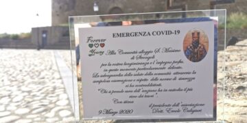 Strongoli: Ercole Caligiuri (forever young) consegna targa di merito alla Comunità-alloggio San Massimo