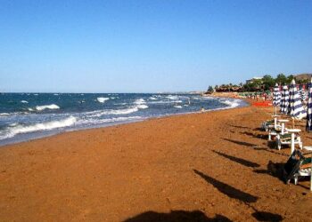 L’Ass. ConSenso chiede al Commissario del                                                                                                                                    Comune di Crotone, un piano per garantire l’incolumità della cittadinanza sulla spiaggia pubblica