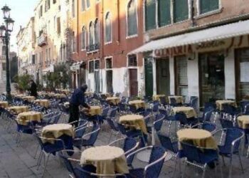 A Catanzaro esenzione suolo pubblico e più spazio per tavoli ai locali per i commercianti