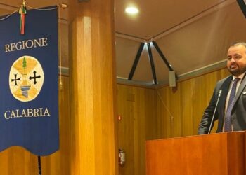 Emergenza Cinghiali nel crotonese, il consigliere regionale Vito Pitaro: “Vicino agli agricoltori locali”