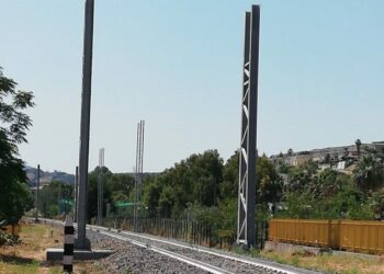 Al via l’elettrificazione delle stazioni sulla ferrovia ionica, si inizia da Calopezzati