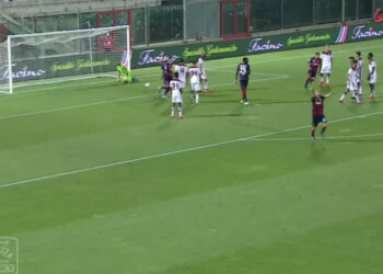 Calcio, Serie B: Crotone vs Salernitana 1-1