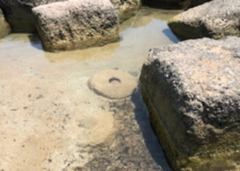 Cava di macine rinvenuta sul litorale di Crotone