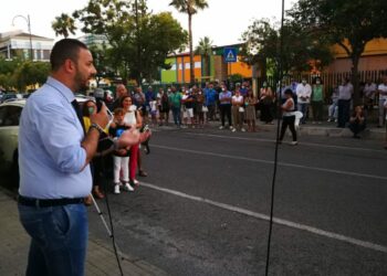 Cirò Marina: inaugurata la sede “Punto d’incontro” del candidato a Sindaco Giuseppe Dell’Aquila