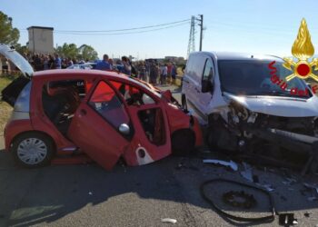 Incidente sulla SP63 la strada tra Cutro e Crotone, muore una donna di 56 anni e due feriti gravi