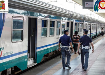 Crotone: beccato dalla Polfer a rubare nelle auto parcheggiate della Stazione, denunciato 27enne