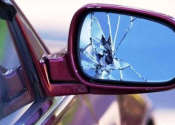 Individuato e denunciato dalle volanti della Polizia il truffatore degli specchietti