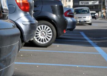 Crotone: ripristinati i Parcheggi con strisce blu