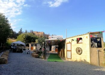 Inaugurata a Cirò Marina la scuderia “Yeguada De Leo Vincenzo” del giovane cavaliere di monta spagnola