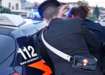 Casabona: litiga con la madre e l’accoltella, arrestata 40enne