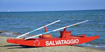 Scoperto falso bagnino dalla Guardia Costiera, denunciato all’Autorità Giudiziaria