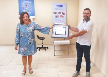 L’AVIS di Petilia Policastro consegna arredi e strumenti per la “sala Covid” del Liceo Scientifico