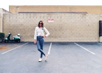 Moda 2020: i jeans che fanno tendenza e come abbinarli