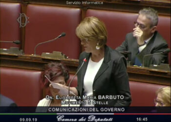 Elisabetta Barbuto (M5S Camera) sui 107 i dipendenti dell’Abramo Customer Care