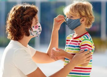 In Calabria obbligo mascherina anche all’aperto, ordinanza presidente Santelli