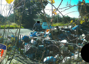 Abbandono rifiuti nel territorio di Cirò Marina, beccato dalla videosorveglianza