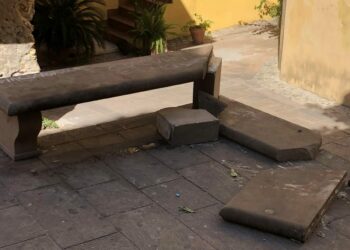 Atto vandalico nel centro storico di Crotone: l’intervento dell’amministrazione comunale