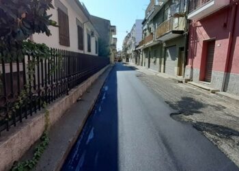 Cirò Marina, lavori asfalto e rifiuti isola ecologica: sopralluogo del sindaco Ferrari insieme ai consiglieri Mistretta e Affatato