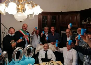 Cirò: Nicodemo Sculco compie 100 anni, tra i primi innestatori cirotani