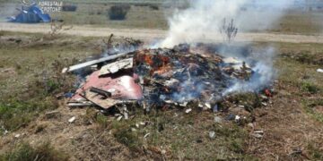 Crotone: sorpresi due uomini  a bruciare rifiuti, denunciati dai Carabinieri forestali