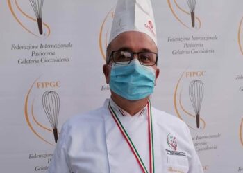 Al campionato mondiale di Panettone, medaglia di bronzo al Maestro pasticcere Bernardo Naty, originario di Cirò Marina