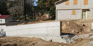 Mesoraca: Sequestrato muro abusivo a villaggio fratta