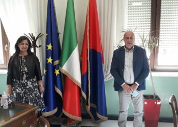 Primi appuntamenti istituzionali per il sindaco Vincenzo Voce: il console di Romania a Bari Lucretia Tanase in visita alla città di Crotone