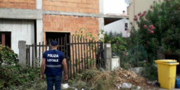 Strongoli: rinvenuti depositi incontrollati di rifiuti, sanzioni per 600 euro