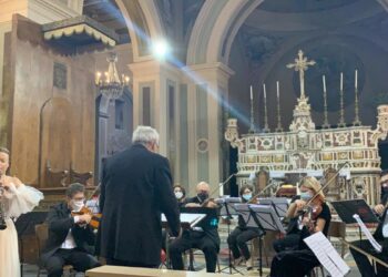 Un successo il Concerto della la flautista Mariya karpinets nella Chiesa Madre di Santa Severina, sabato 10 ottobre