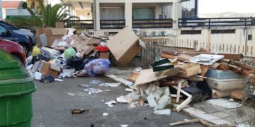 Crotone, le “discariche” a cielo aperto in alcune strade principale delle Città esistono ancora