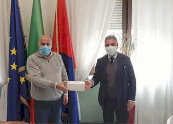 Coronavirus: il Crotone Calcio consegna mille test rapidi ai crotonesi